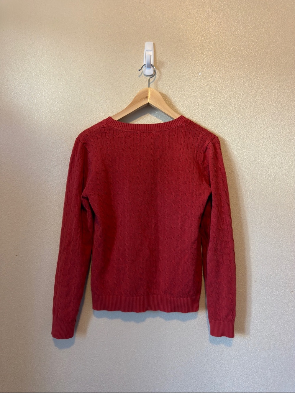 Red Knit Sweater ๐๏ธ๐๏ธ๐ - Picture 3 of 4